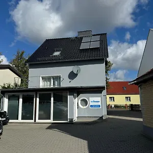 Skypension , Schönefeld Alemania